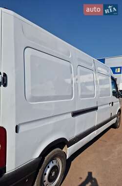 Грузовой фургон Nissan Interstar 2005 в 