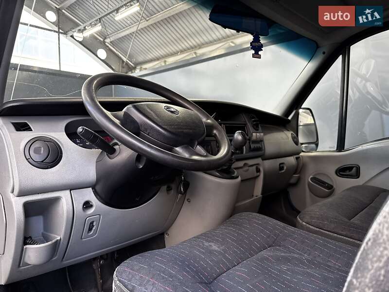 Другие грузовики Nissan Interstar 2004 в Киеве