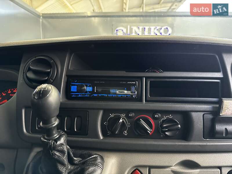 Другие грузовики Nissan Interstar 2004 в Киеве