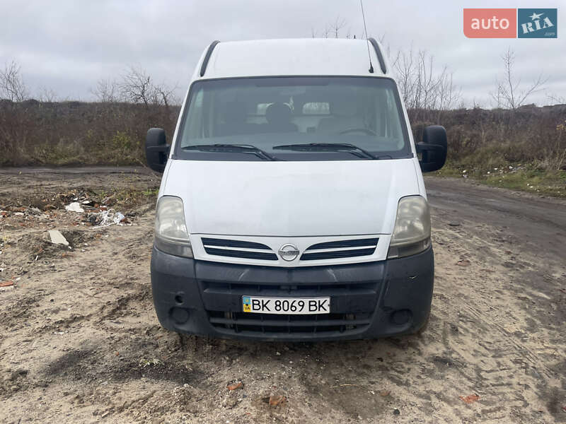 Nissan Interstar 2006