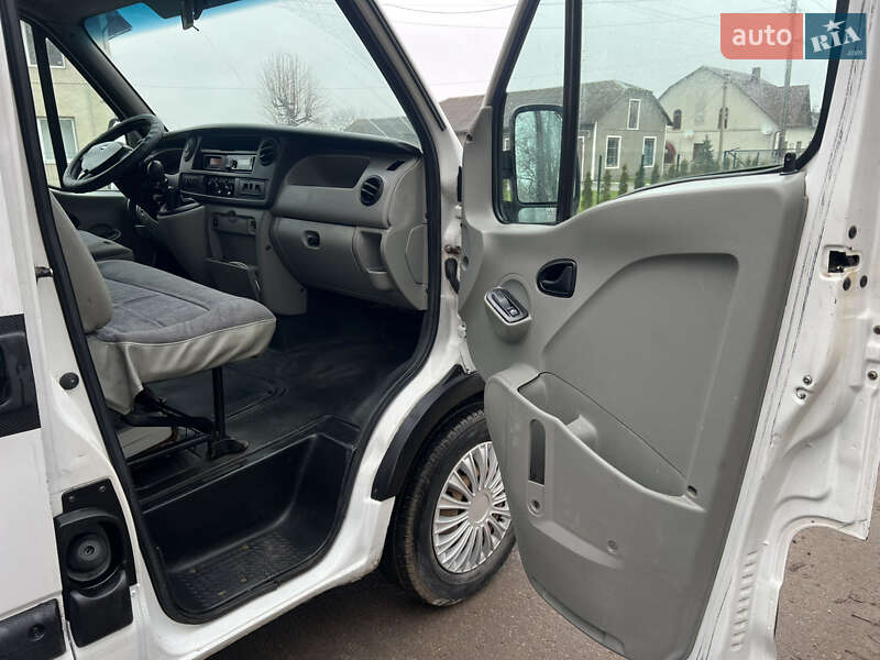 Мікроавтобус Nissan Interstar 2006 в Кременці