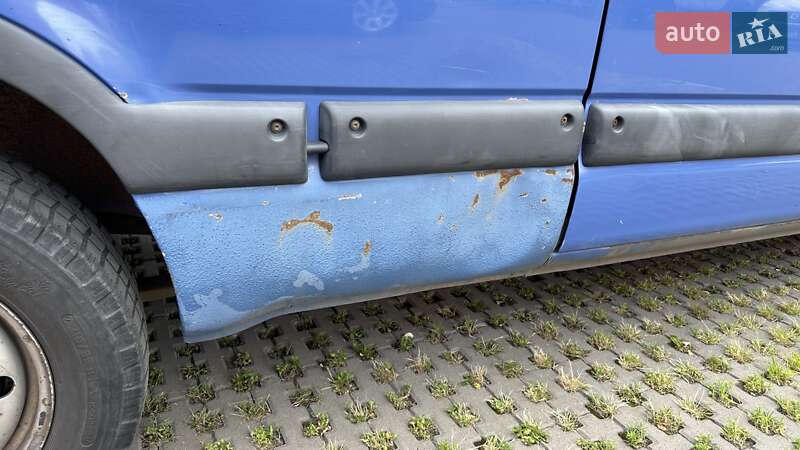 Грузовой фургон Nissan Interstar 2004 в Киеве