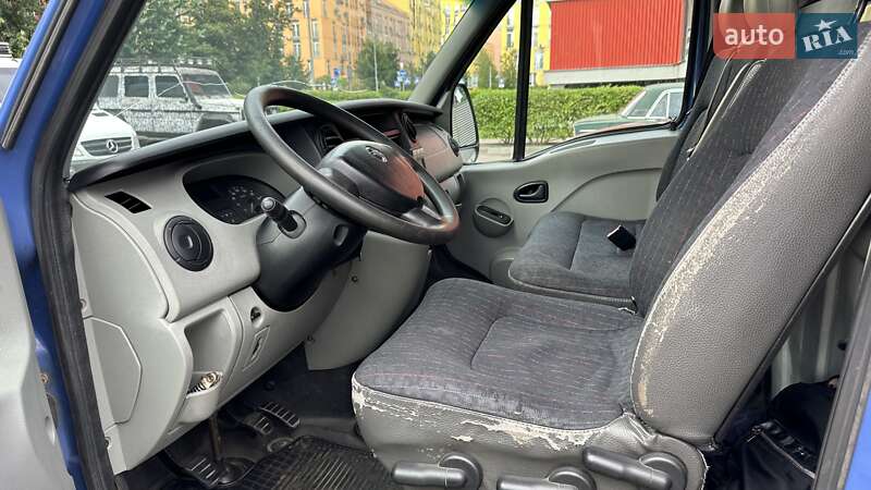 Грузовой фургон Nissan Interstar 2004 в Киеве