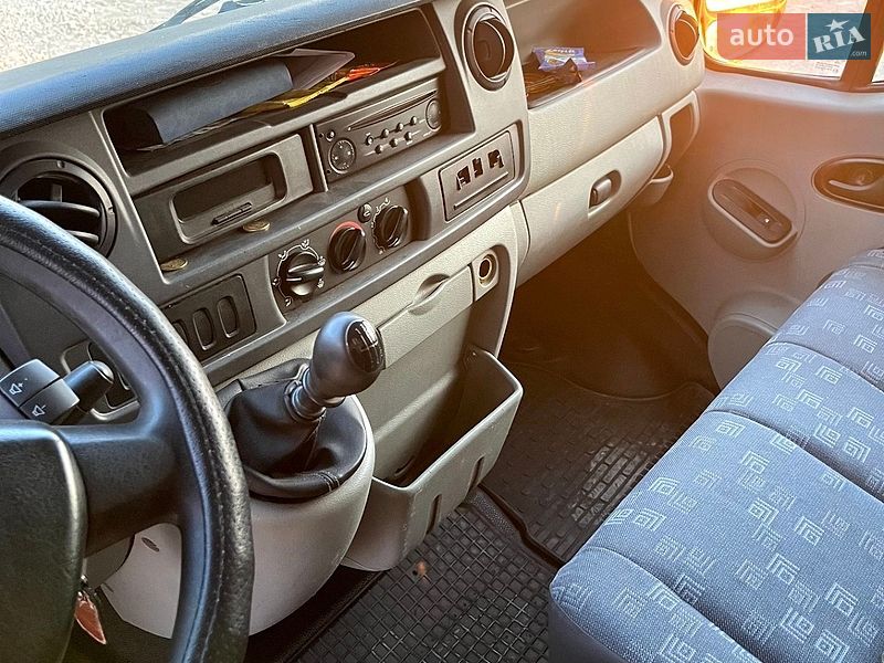 Грузовой фургон Nissan Interstar 2007 в Тернополе