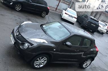 Позашляховик / Кросовер Nissan Juke 2013 в 