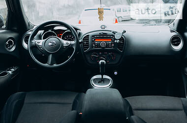 Позашляховик / Кросовер Nissan Juke 2013 в 