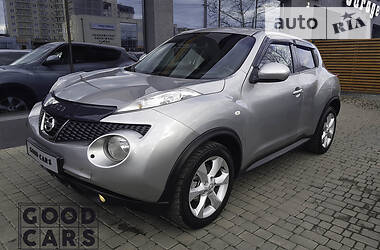Позашляховик / Кросовер Nissan Juke 2011 в 