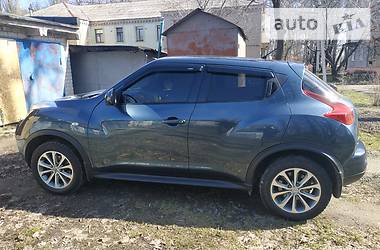 Позашляховик / Кросовер Nissan Juke 2012 в 