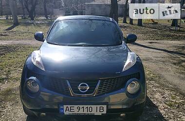 Позашляховик / Кросовер Nissan Juke 2012 в 