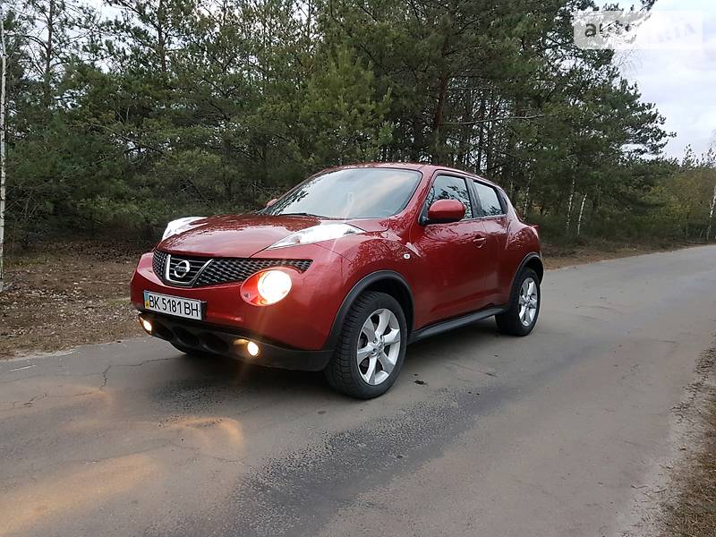 Позашляховик / Кросовер Nissan Juke 2012 в Березному