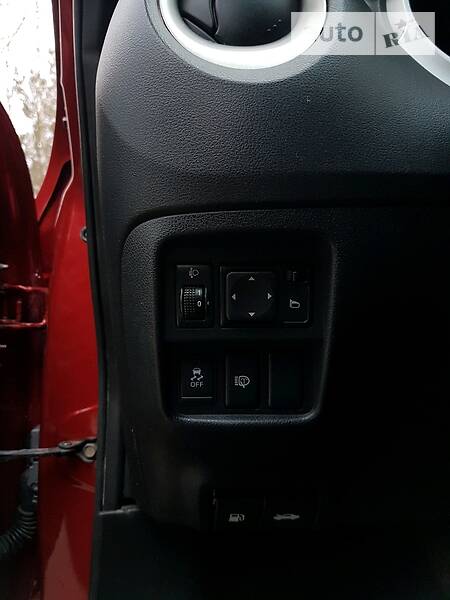 Позашляховик / Кросовер Nissan Juke 2012 в Березному