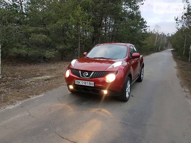 Позашляховик / Кросовер Nissan Juke 2012 в Березному