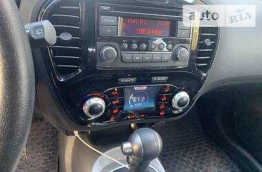 Позашляховик / Кросовер Nissan Juke 2013 в 