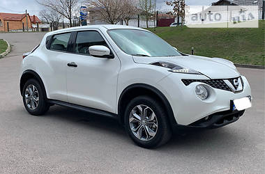 Позашляховик / Кросовер Nissan Juke 2016 в 