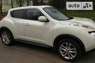 Позашляховик / Кросовер Nissan Juke 2011 в 