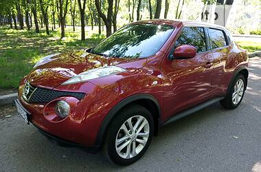 Позашляховик / Кросовер Nissan Juke 2014 в 