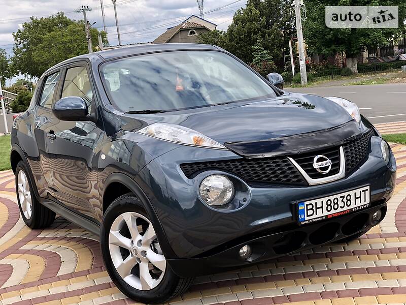Позашляховик / Кросовер Nissan Juke 2012 в 