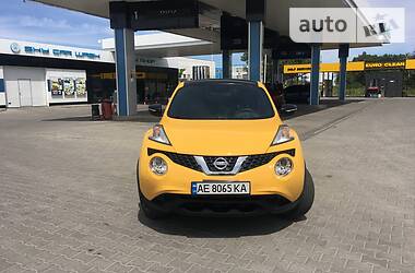 Позашляховик / Кросовер Nissan Juke 2015 в 