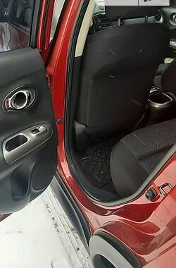 Внедорожник / Кроссовер Nissan Juke 2012 в Полтаве