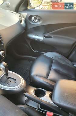 Внедорожник / Кроссовер Nissan Juke 2012 в 