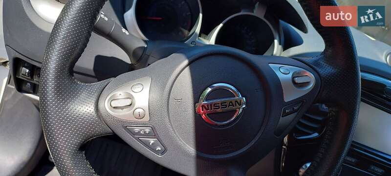 Внедорожник / Кроссовер Nissan Juke 2014 в Запорожье