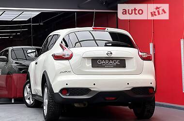 Позашляховик / Кросовер Nissan Juke 2018 в 