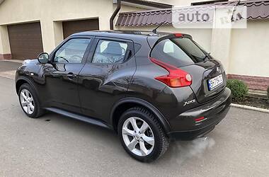 Внедорожник / Кроссовер Nissan Juke 2012 в 