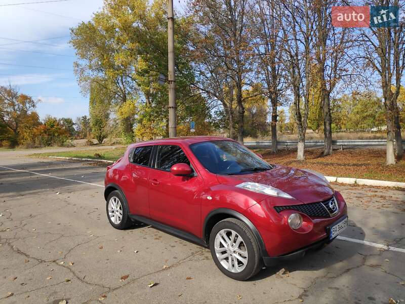 Позашляховик / Кросовер Nissan Juke 2013 в Первомайську