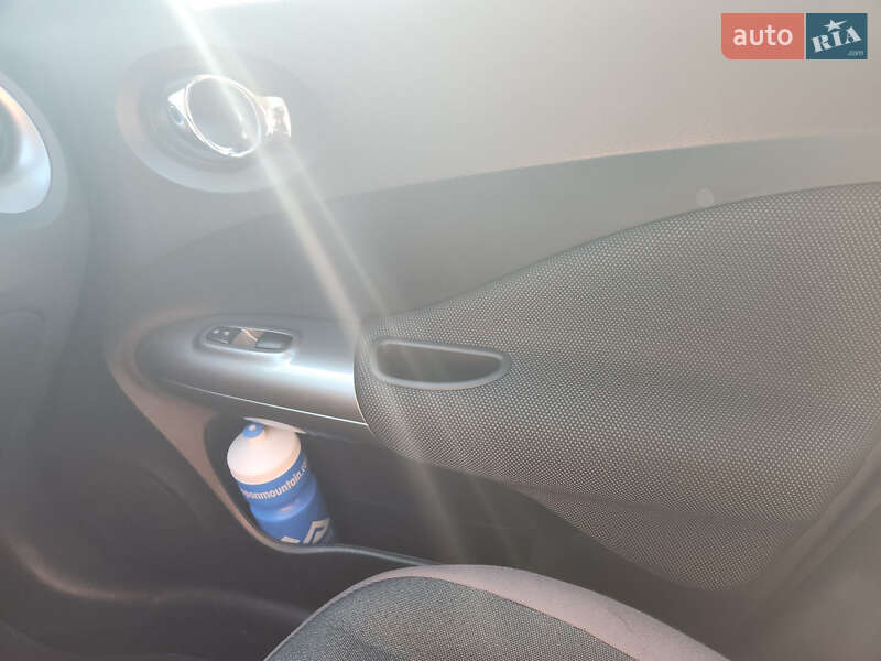 Позашляховик / Кросовер Nissan Juke 2012 в Києві