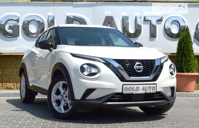 Позашляховик / Кросовер Nissan Juke 2022 в 