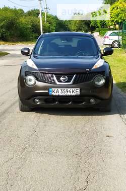 Внедорожник / Кроссовер Nissan Juke 2011 в Каменском