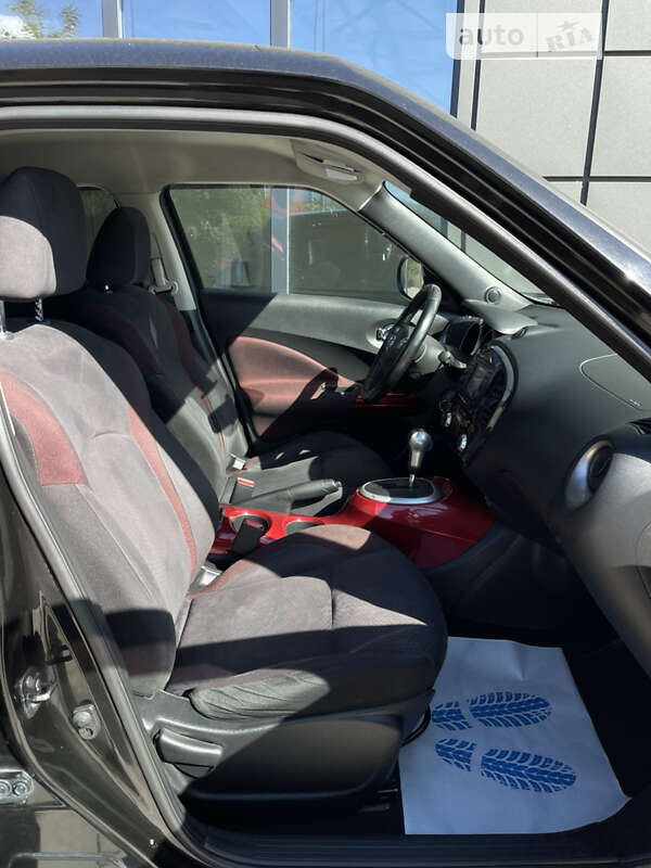 Внедорожник / Кроссовер Nissan Juke 2012 в Тячеве