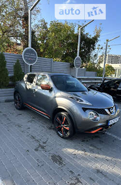 Внедорожник / Кроссовер Nissan Juke 2018 в 