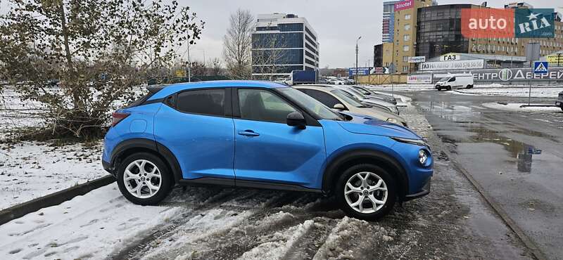 Внедорожник / Кроссовер Nissan Juke 2022 в Киеве