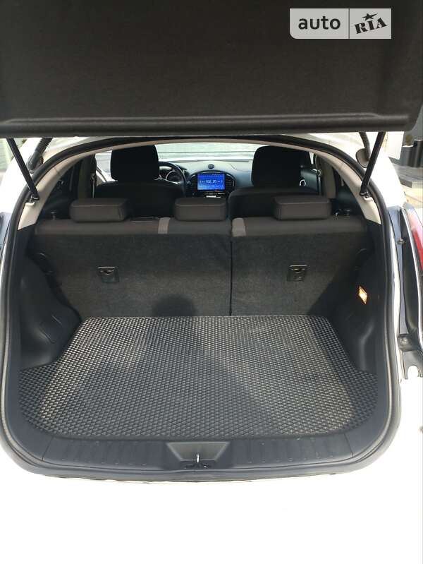 Внедорожник / Кроссовер Nissan Juke 2019 в Одессе