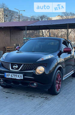 Внедорожник / Кроссовер Nissan Juke 2013 в Запорожье