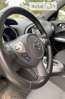 Внедорожник / Кроссовер Nissan Juke 2010 в Буче