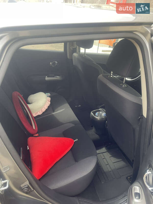 Позашляховик / Кросовер Nissan Juke 2019 в Києві