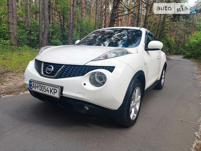 Внедорожник / Кроссовер Nissan Juke 2011 в Ирпене