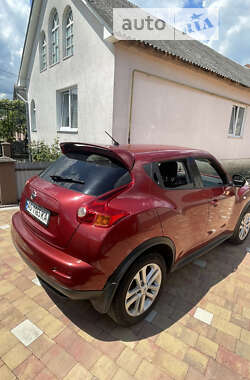 Внедорожник / Кроссовер Nissan Juke 2012 в Сваляве