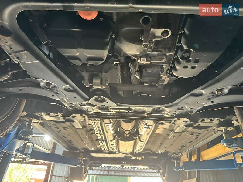 Позашляховик / Кросовер Nissan Juke 2016 в Дніпрі