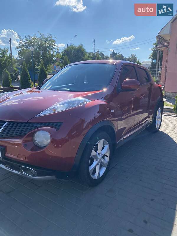 Внедорожник / Кроссовер Nissan Juke 2012 в Лозовой
