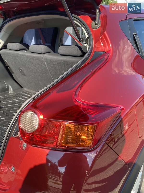 Внедорожник / Кроссовер Nissan Juke 2012 в Лозовой