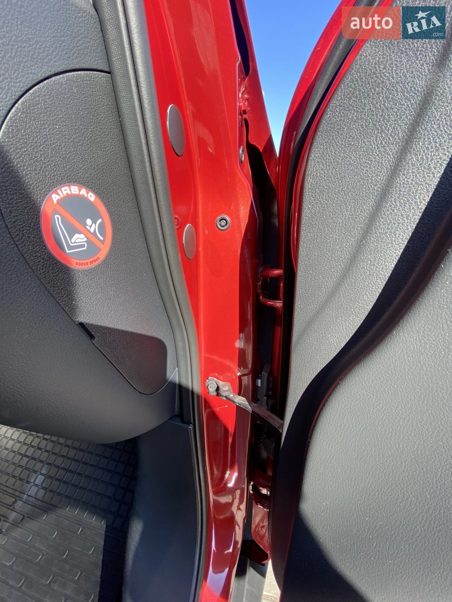 2012 Nissan Juke - мініатюра 21