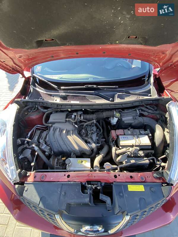 Внедорожник / Кроссовер Nissan Juke 2012 в Лозовой