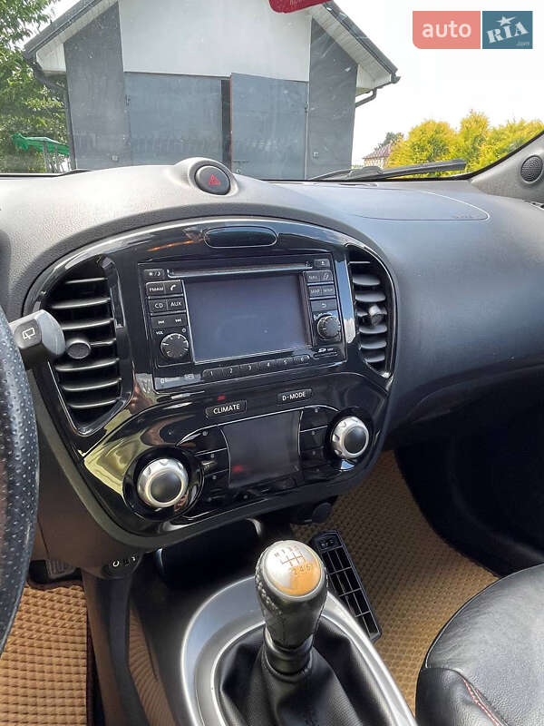 Внедорожник / Кроссовер Nissan Juke 2011 в Дублянах