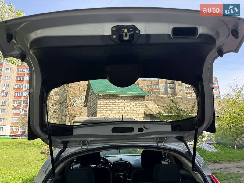 Позашляховик / Кросовер Nissan Juke 2013 в Ніжині