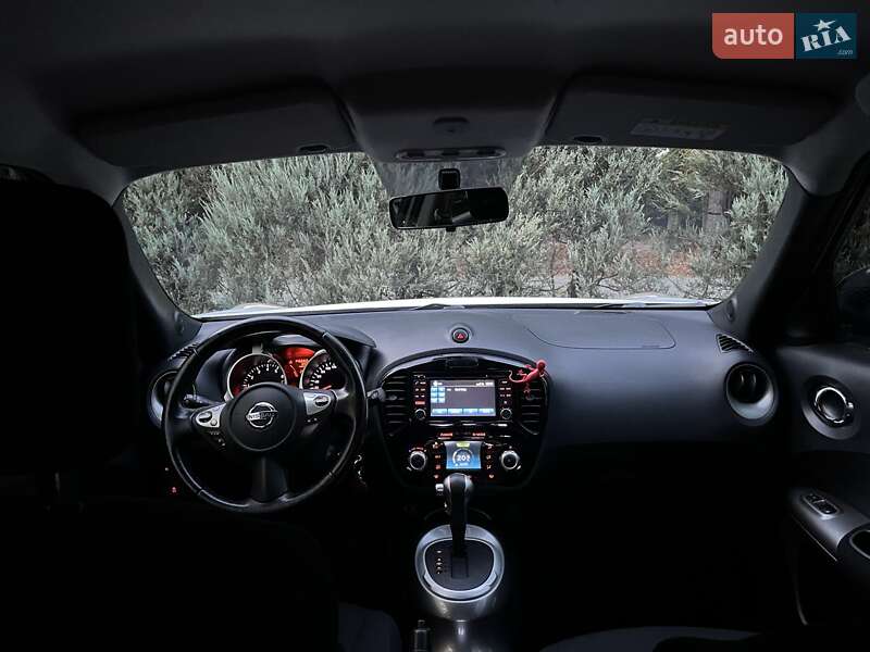 Позашляховик / Кросовер Nissan Juke 2015 в Дніпрі