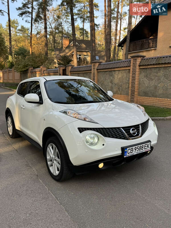 Позашляховик / Кросовер Nissan Juke 2012 в Чернігові