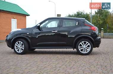 Внедорожник / Кроссовер Nissan Juke 2010 в Хороле